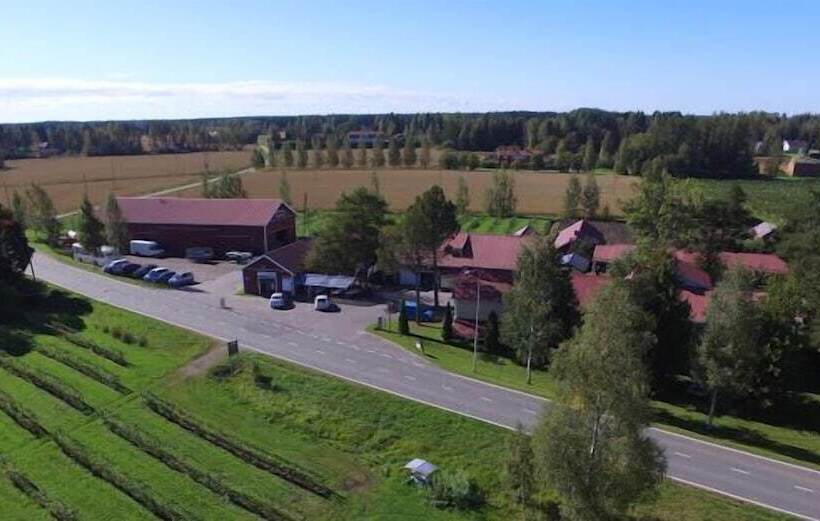 Anttilan Tila   Kartano Hostel