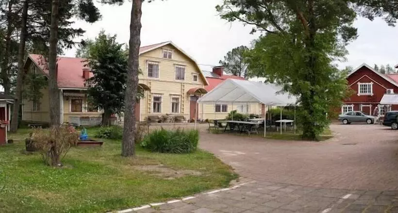 Anttilan Tila   Kartano Hostel