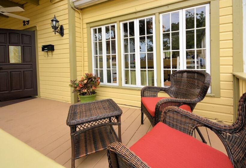 مبيت وإفطار Agustin Inn