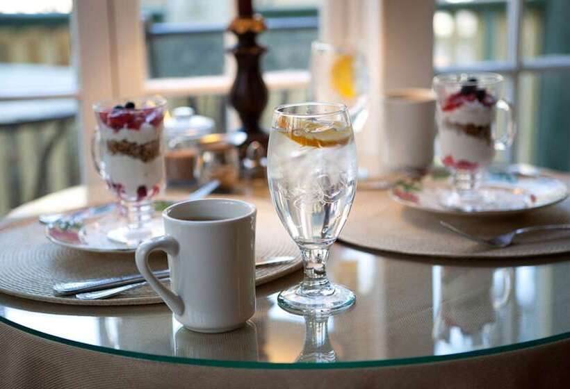 مبيت وإفطار Agustin Inn