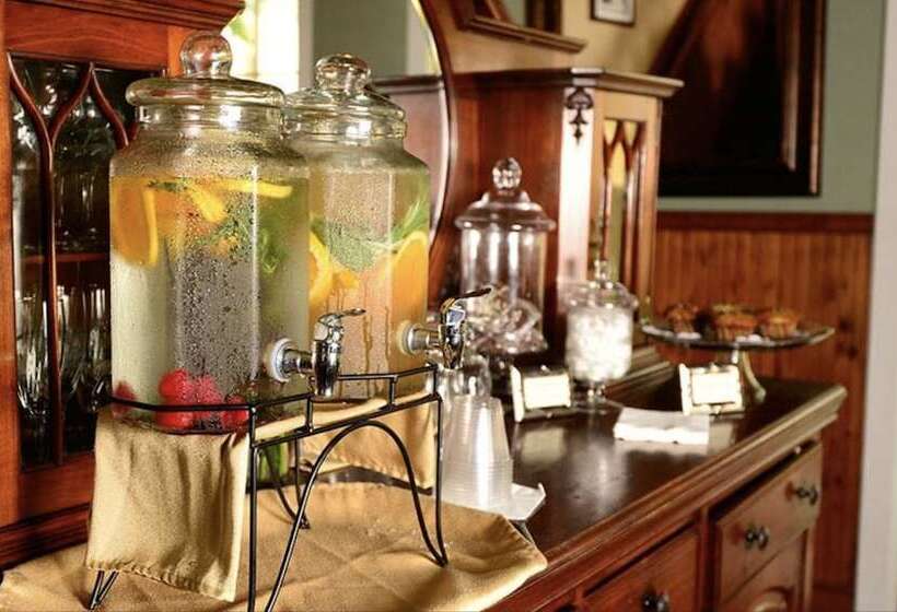 مبيت وإفطار Agustin Inn