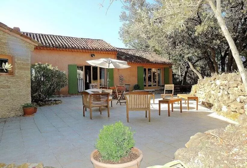 Aamiaismajoitus (B&B) Chenesverts Bucaille