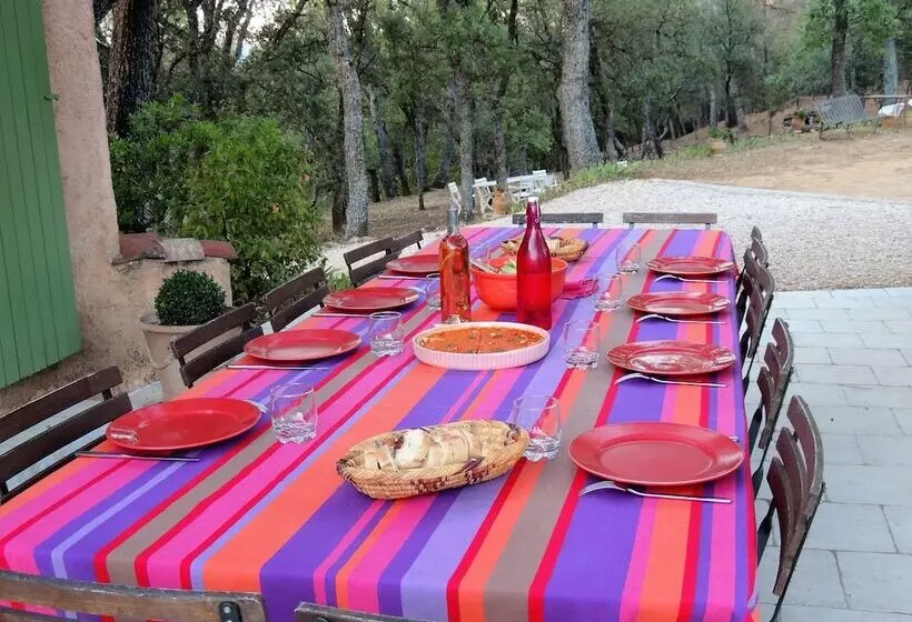 Aamiaismajoitus (B&B) Chenesverts Bucaille