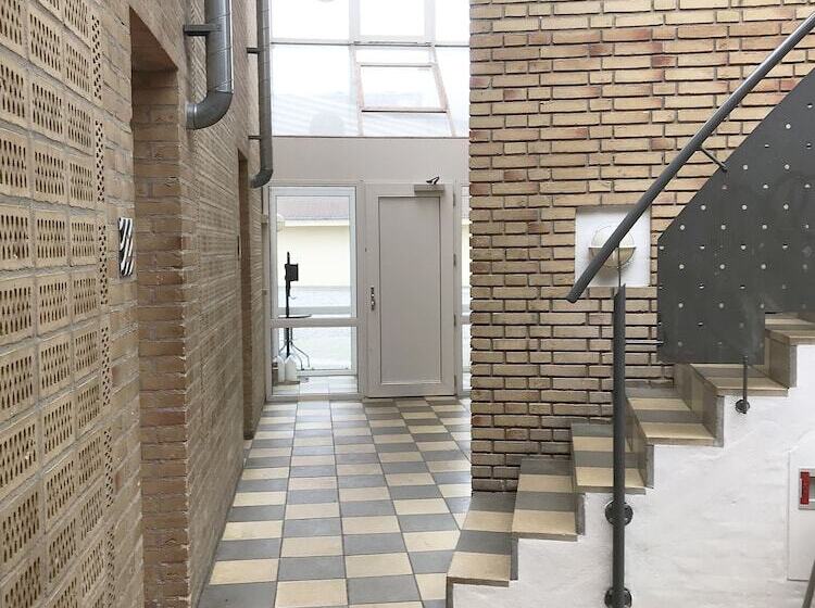 مبيت وإفطار Oasen Samsø