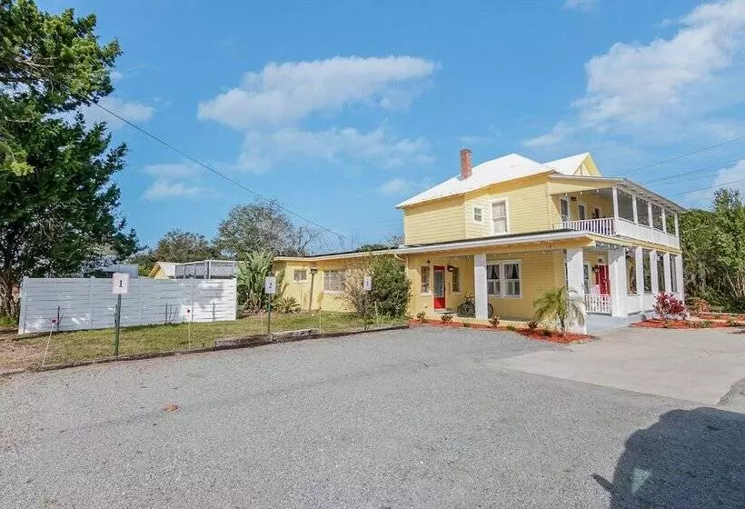 Aamiaismajoitus (B&B) The Wayward Traveler S Inn