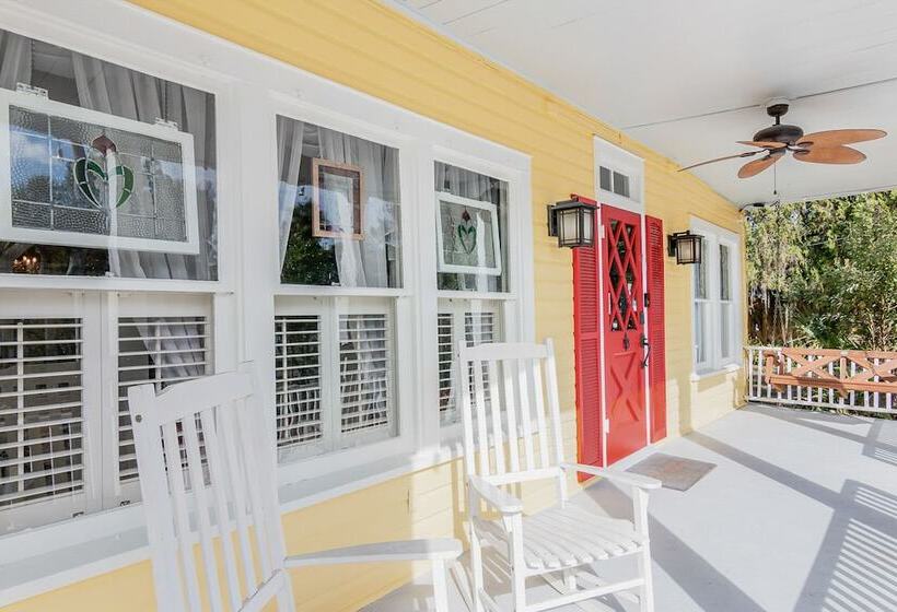 住宿加早餐  The Wayward Traveler S Inn