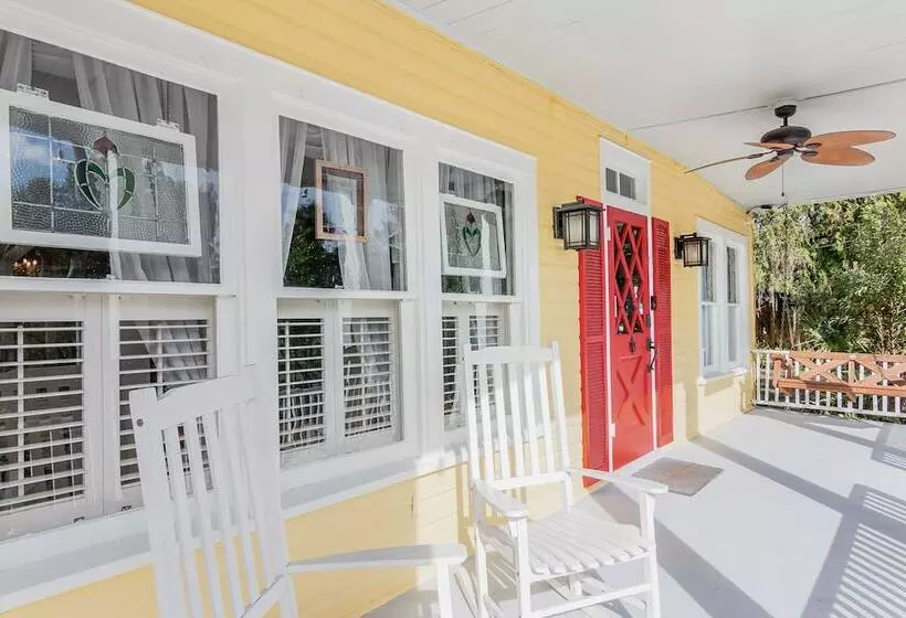 Aamiaismajoitus (B&B) The Wayward Traveler S Inn