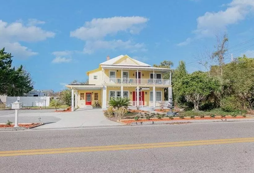 Aamiaismajoitus (B&B) The Wayward Traveler S Inn