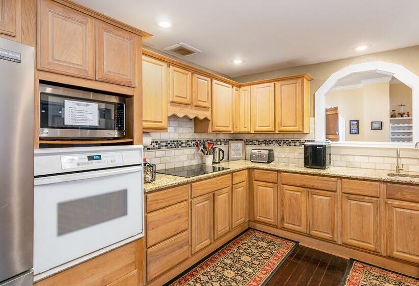 住宿加早餐  The Wayward Traveler S Inn