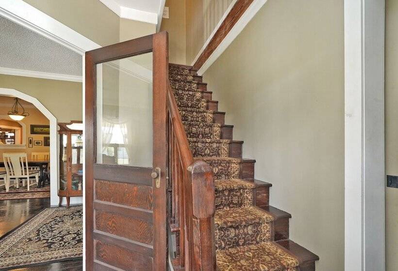 住宿加早餐  The Wayward Traveler S Inn