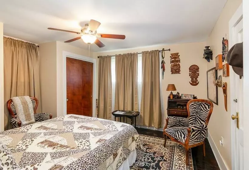 Aamiaismajoitus (B&B) The Wayward Traveler S Inn