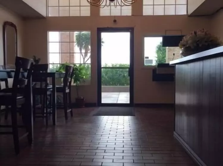 Chaparral Motel Victoria Tx, Hwy 59