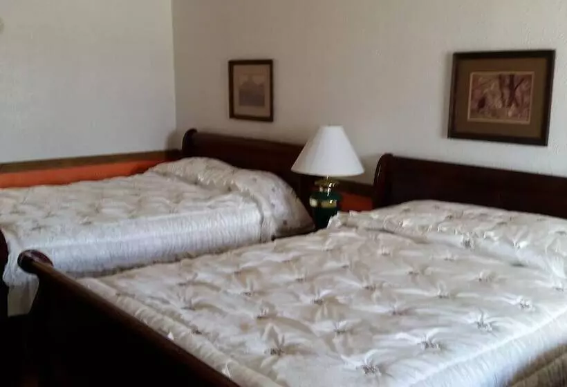 Chaparral Motel Victoria Tx, Hwy 59