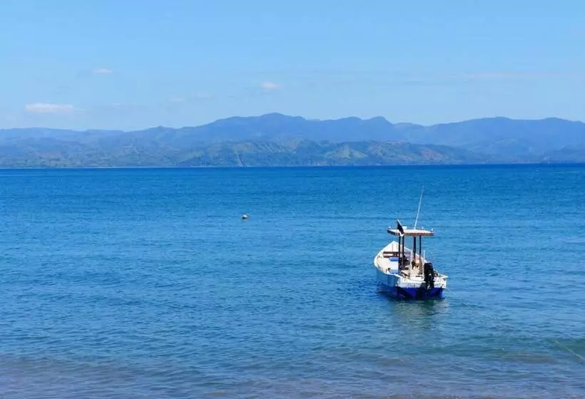 ホテル Cebaco Sunrise Lodge