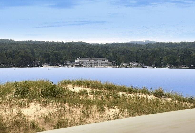 Отель Dunes Waterfront Resort