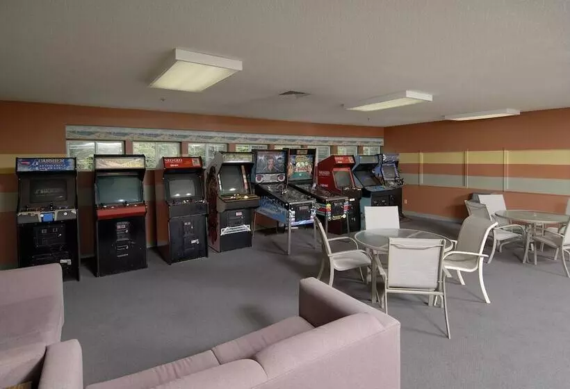 Hotelli Dunes Waterfront Resort