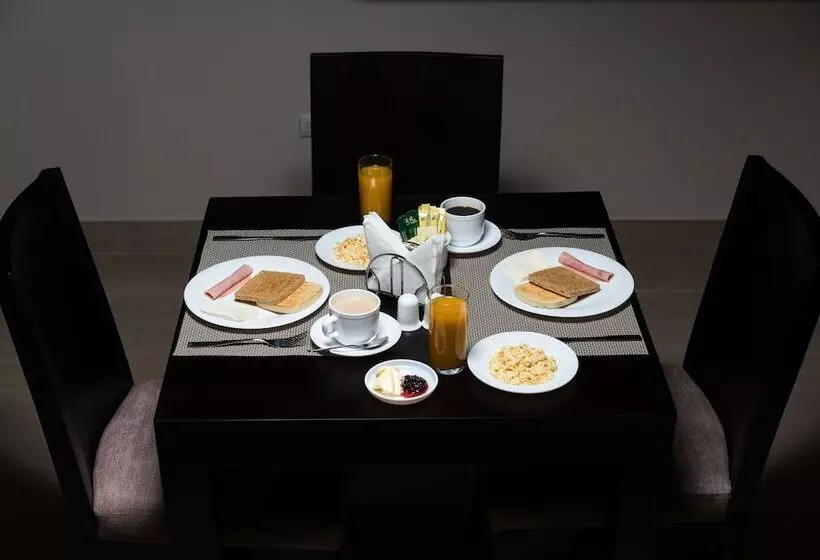 Hotelli La Ria Durán