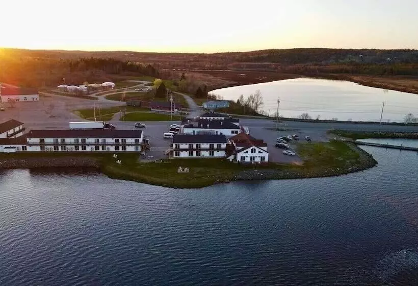 Hotelli Machias River Inn