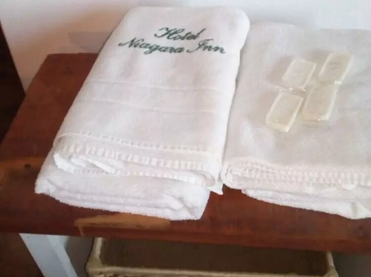 ホテル Niagara Inn
