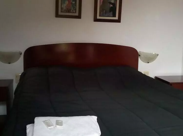 ホテル Niagara Inn