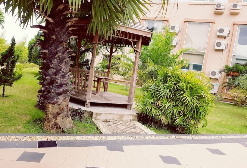 هتل Oattara Thiri