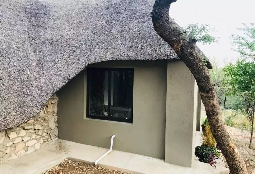 هتل Sasa Safari Camp