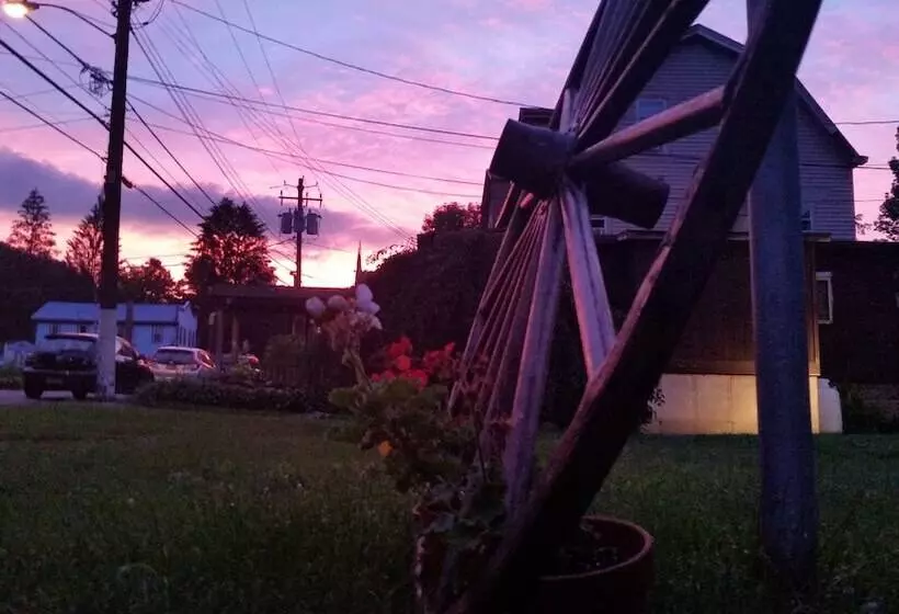 Hotelli The Wheelhouse Inn