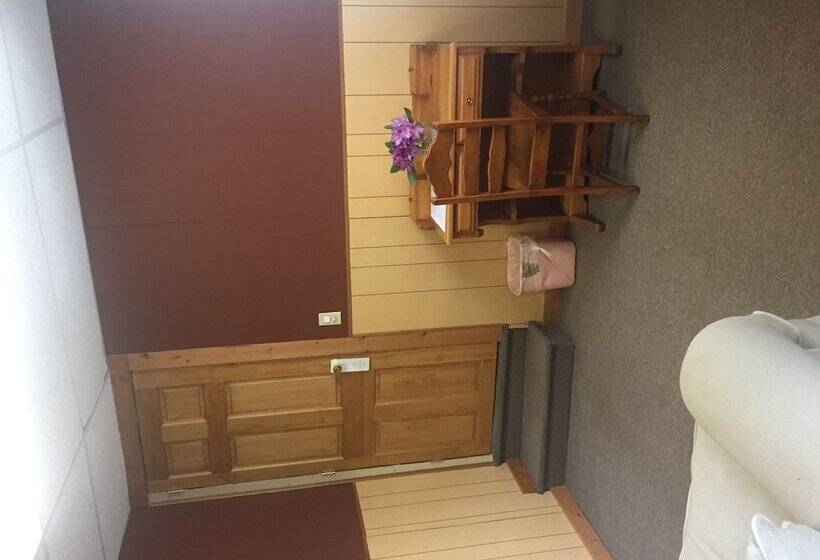 בית מלון כפרי The Wheelhouse Inn