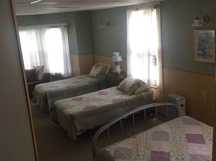 בית מלון כפרי The Wheelhouse Inn