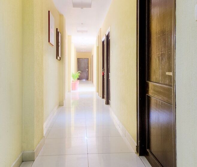 호텔 Treebo Siddharth