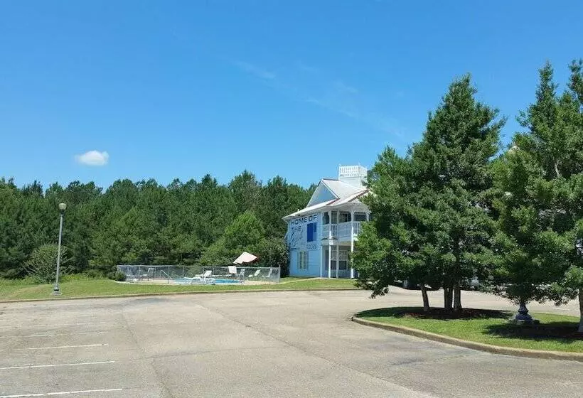 Motelli Victorian Inn