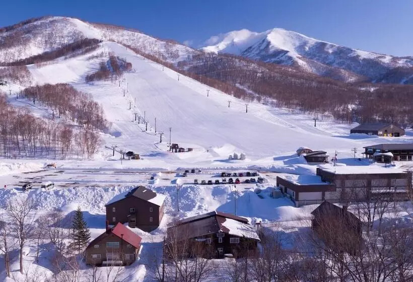 ユースホステル Niseko Backcountry Lodge