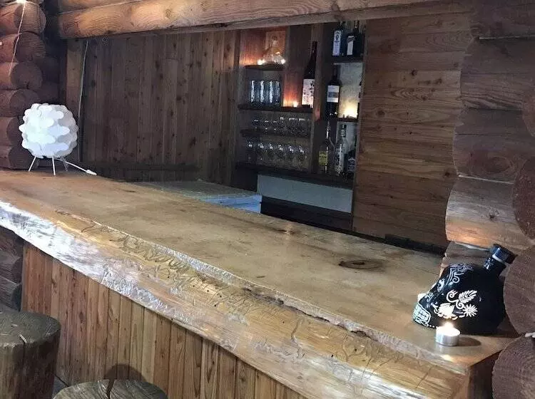 ユースホステル Niseko Backcountry Lodge