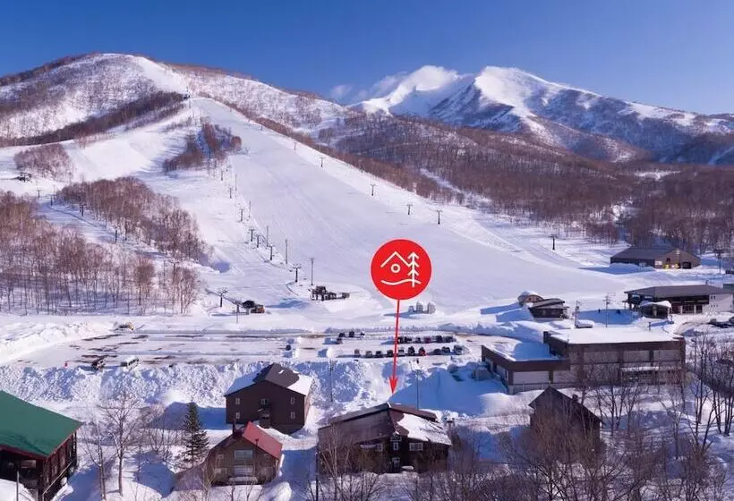 ユースホステル Niseko Backcountry Lodge