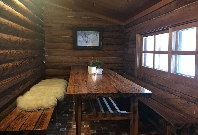 Schronisko Niseko Backcountry Lodge