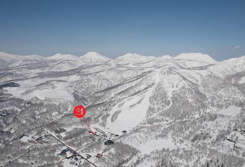 Schronisko Niseko Backcountry Lodge