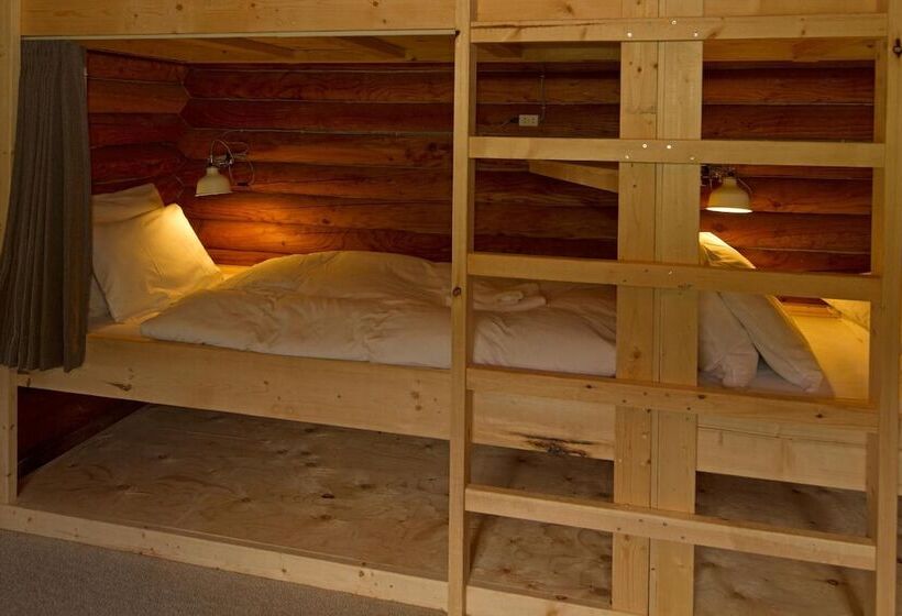 Schronisko Niseko Backcountry Lodge