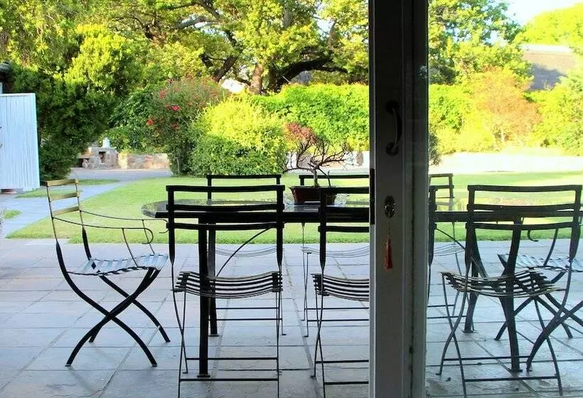 ペンション Alphen Lodge Constantia