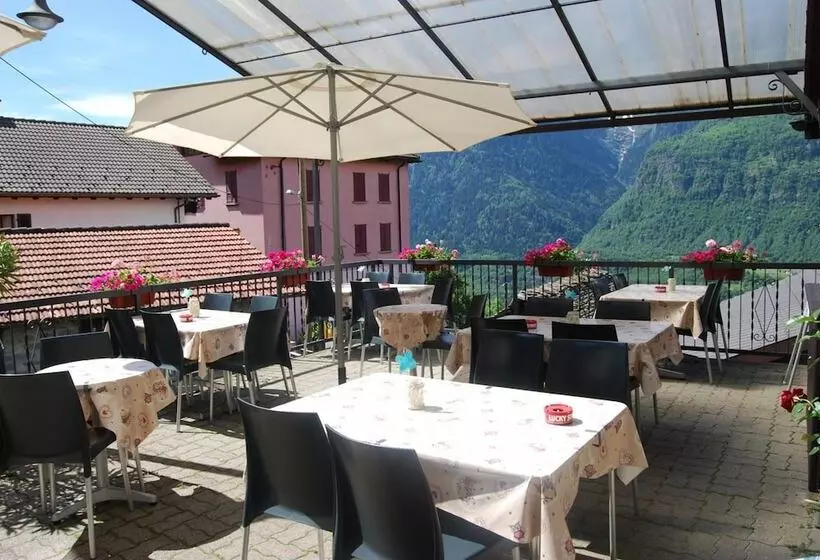 ペンション Osteria Anzonico