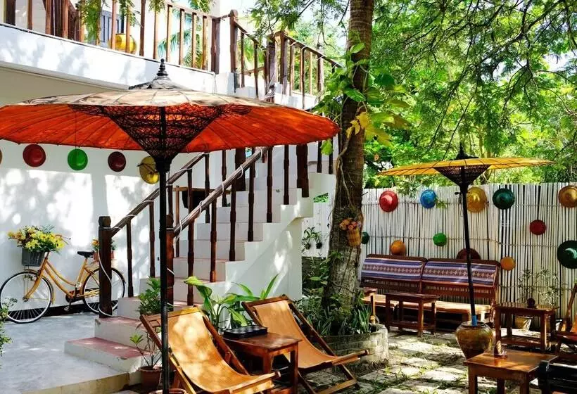 پانسیون The Villager Lodge