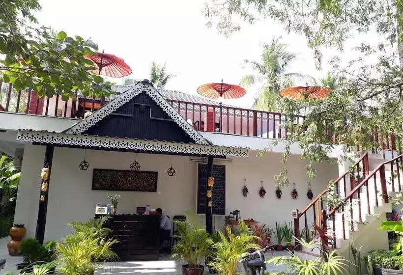 پانسیون The Villager Lodge