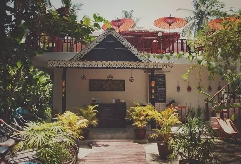 پانسیون The Villager Lodge