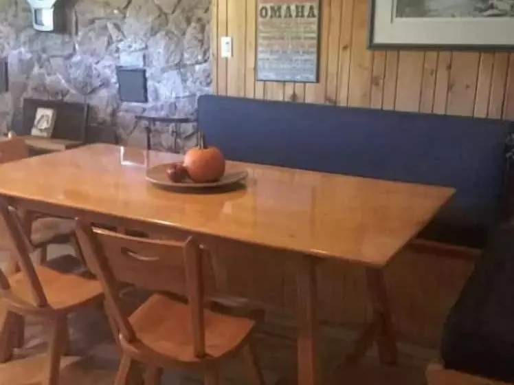 Salmon Pool Inn
