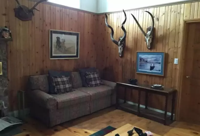 Salmon Pool Inn