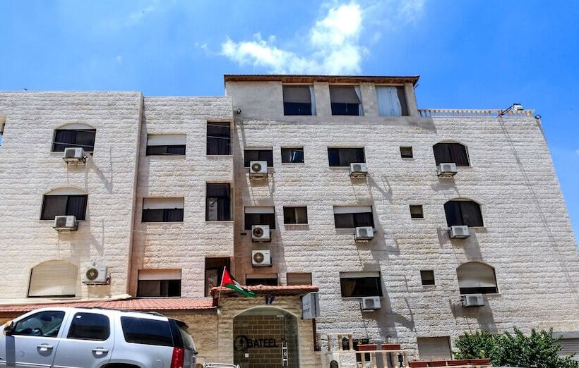 Al Bateel Hotel Apartments