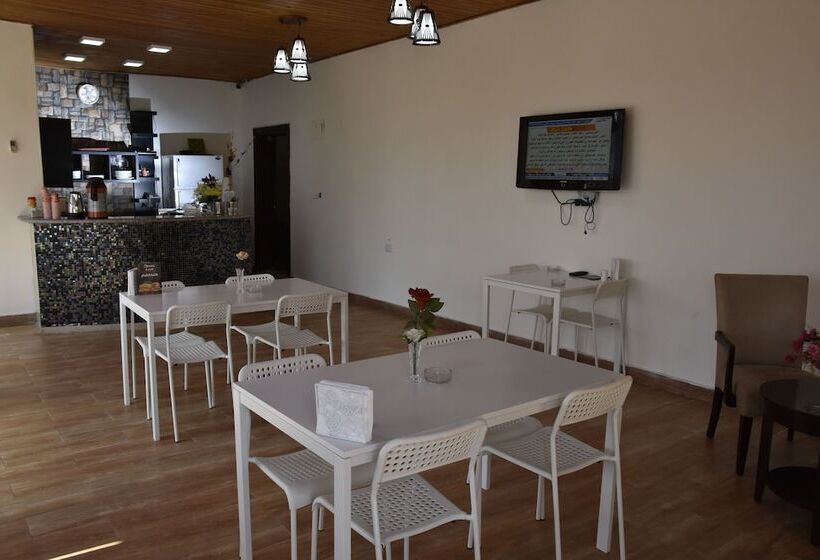 Al Bateel Hotel Apartments