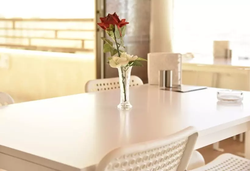 Al Bateel Hotel Apartments