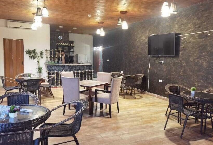 Al Bateel Hotel Apartments