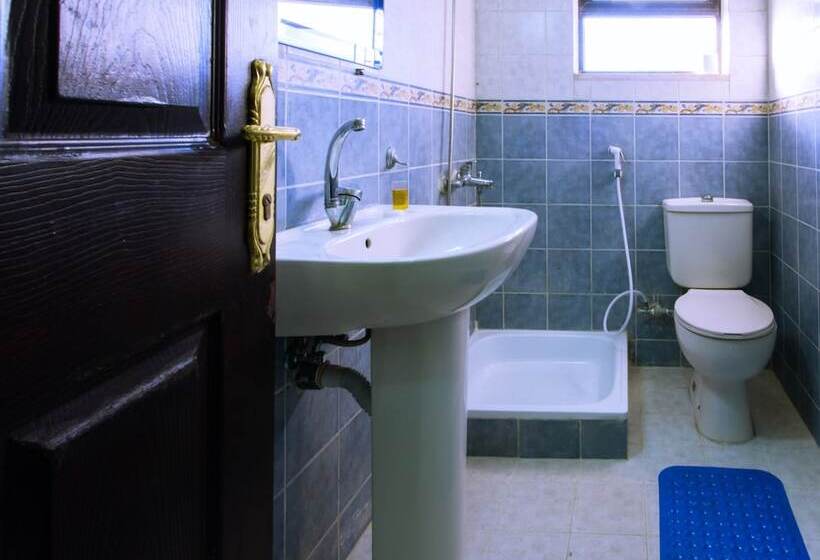 Al Bateel Hotel Apartments