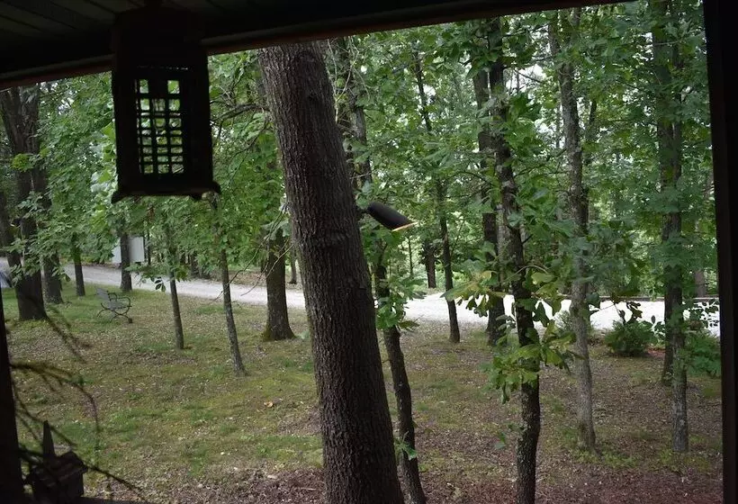 Bear Creek Lodge Cabin Resort